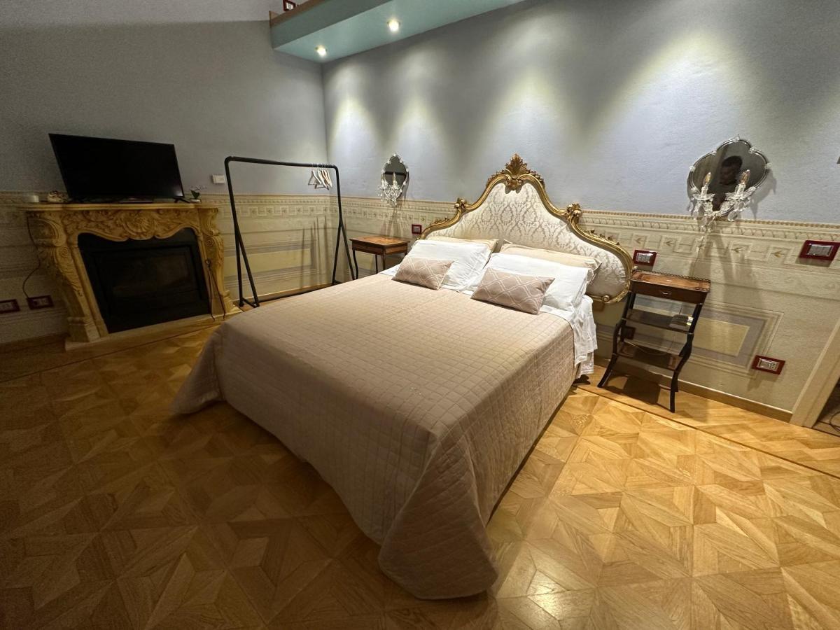 In Centro Lovely Home Лукка Экстерьер фото