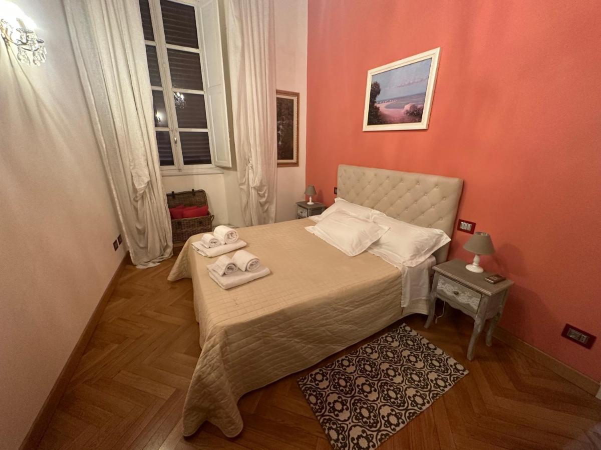 In Centro Lovely Home Лукка Экстерьер фото